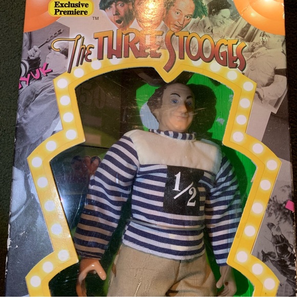 3 Stooges Figures (unopened) - Picture 3 of 12
